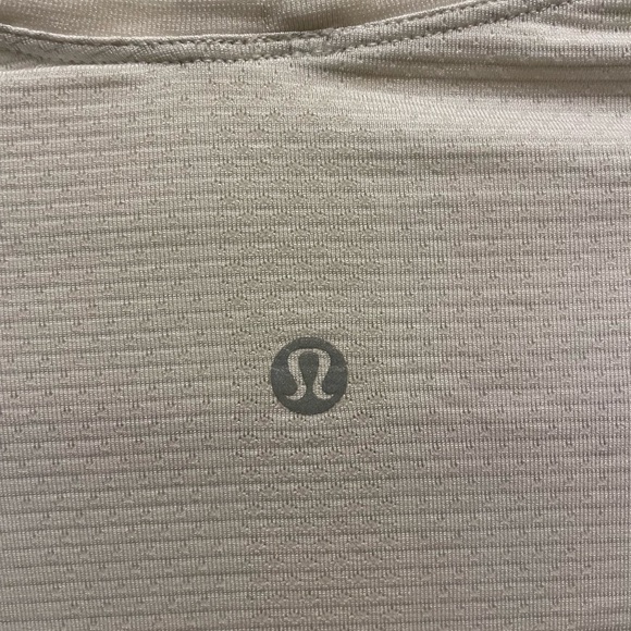 lululemon athletica White Short Sleeve Tee - Picture 4 of 4
